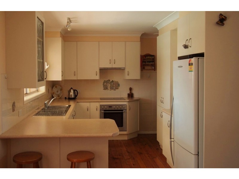 73 Tait Avenue, Kanahooka NSW 2530