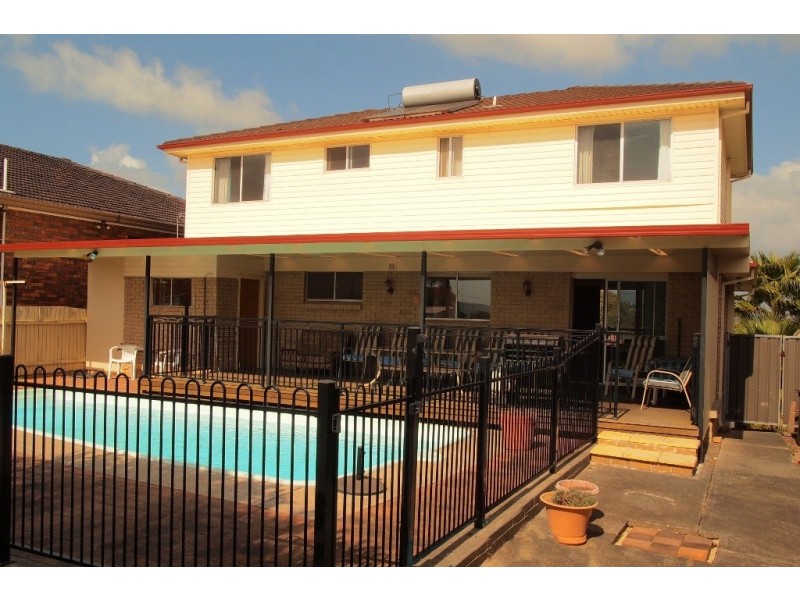 73 Tait Avenue, Kanahooka NSW 2530