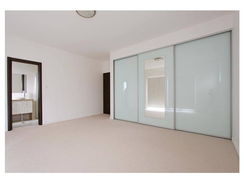 2/95 Campbell St, Woonona NSW 2517