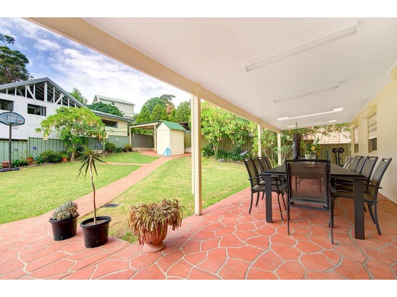 12 Walter St, Mangerton NSW 2500
