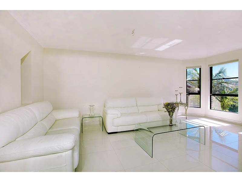 13 Plumwood Cres, Cordeaux Heights NSW 2526