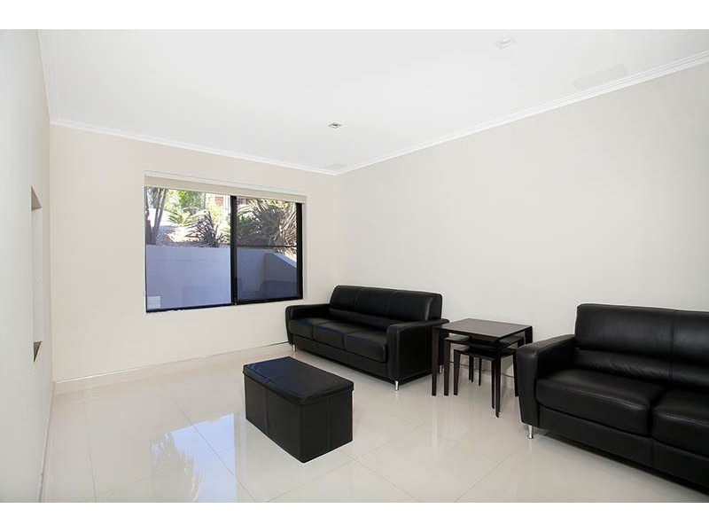 13 Plumwood Cres, Cordeaux Heights NSW 2526