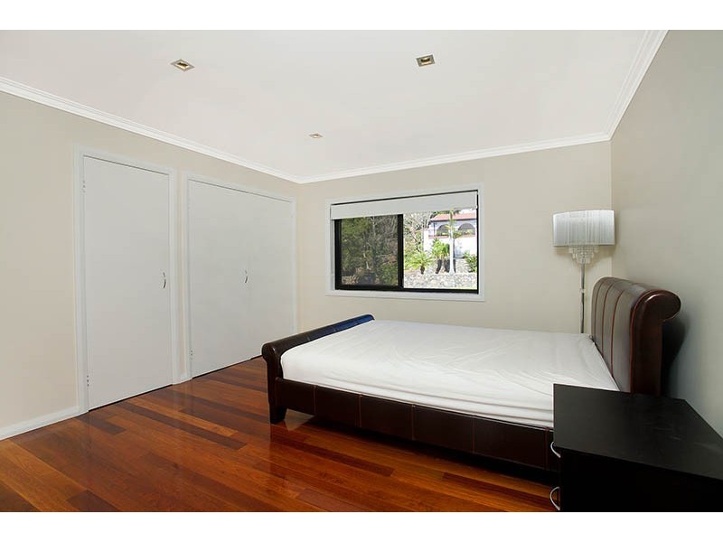 13 Plumwood Cres, Cordeaux Heights NSW 2526