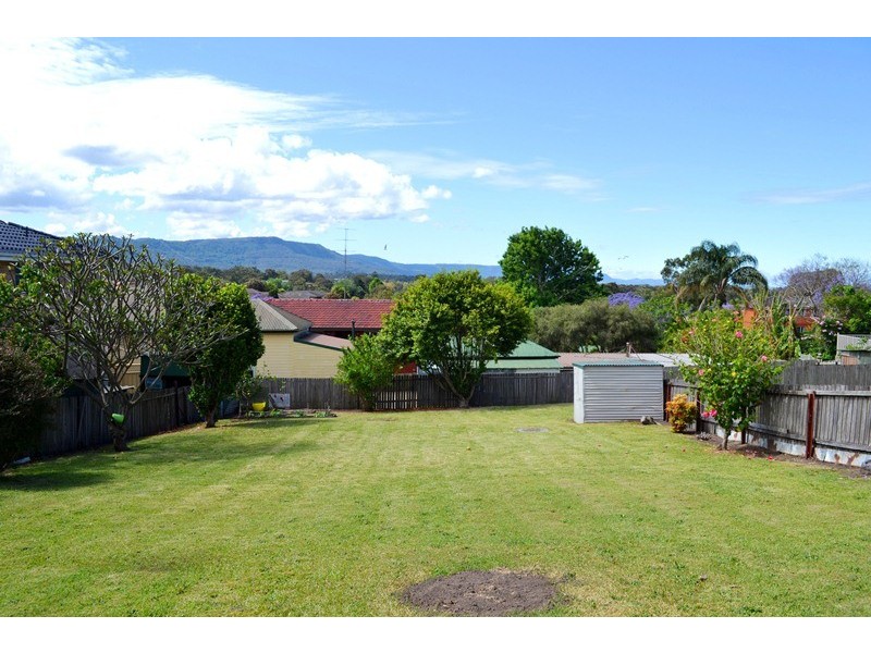 12 Urunga Pde, Wollongong NSW 2500