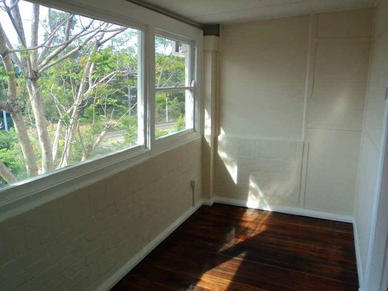 218 Gladstone Ave, Mount Saint Thomas NSW 2500