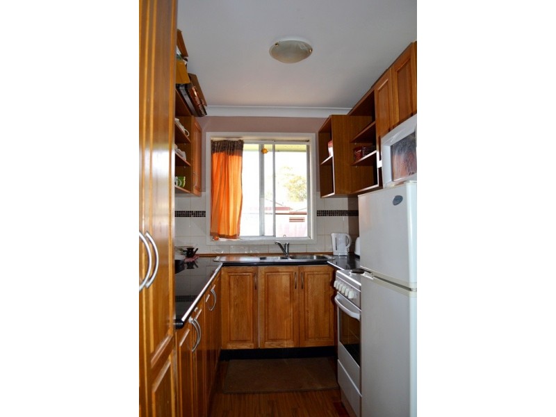 4/3 Railway St, East Corrimal NSW 2518