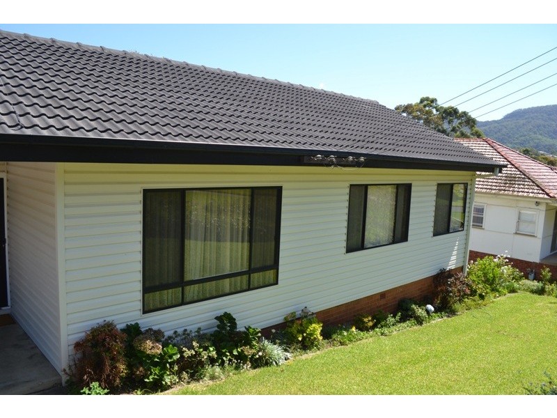 14 Bukari St, West Wollongong NSW 2500