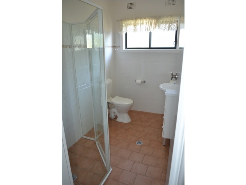 14 Bukari St, West Wollongong NSW 2500