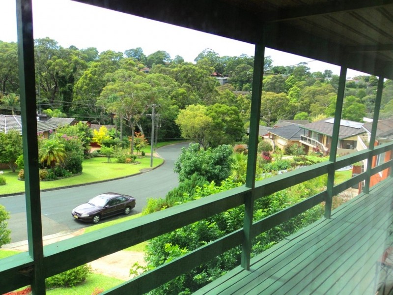 6 Gellatly Ave, Figtree NSW 2525