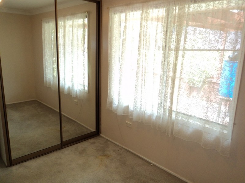 6 Gellatly Ave, Figtree NSW 2525