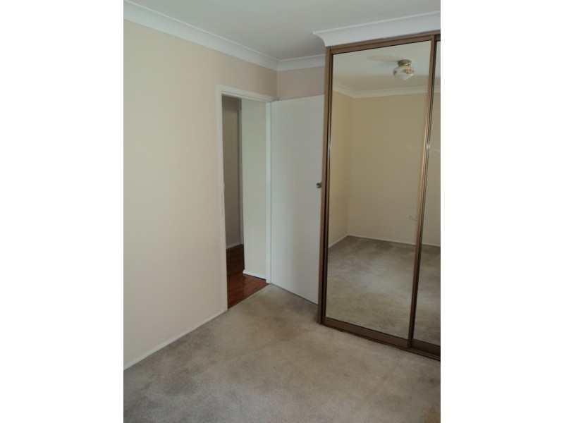 6 Gellatly Ave, Figtree NSW 2525