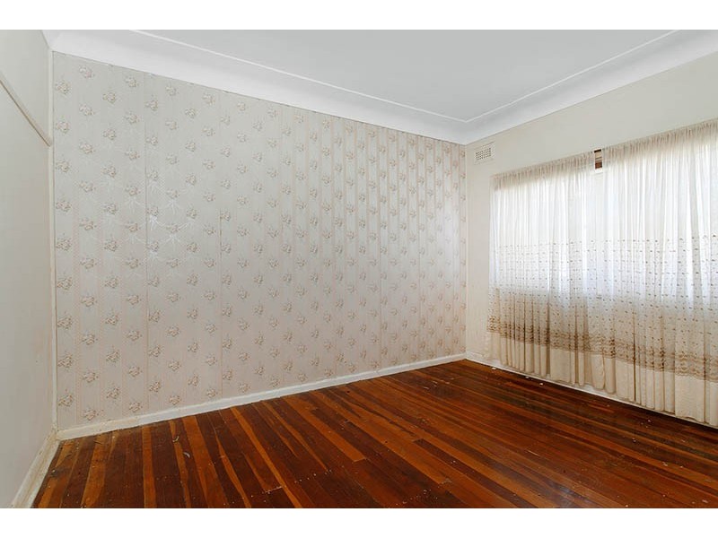 14 Alroy St, Bulli NSW 2516