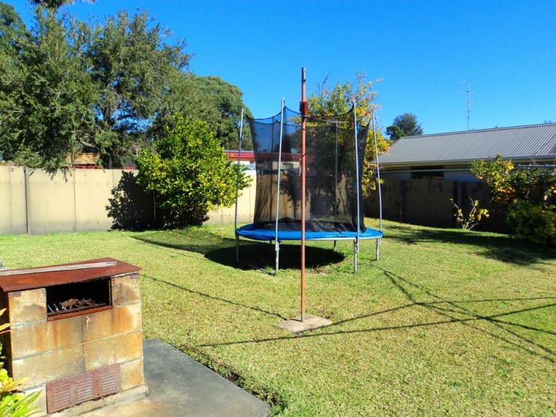 30 Malin Rd, Oak Flats NSW 2529