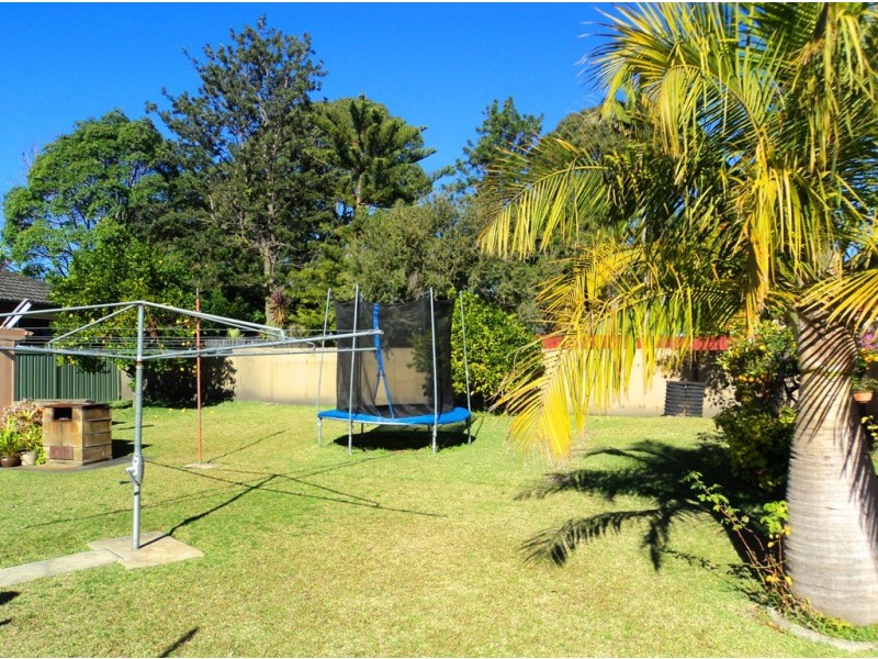 30 Malin Rd, Oak Flats NSW 2529