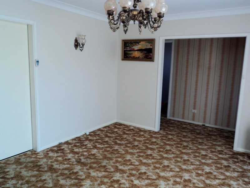 30 Malin Rd, Oak Flats NSW 2529