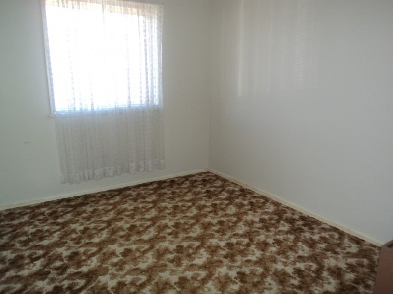 30 Malin Rd, Oak Flats NSW 2529