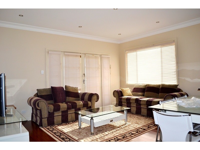 198 Shellharbour Rd, Warilla NSW 2528