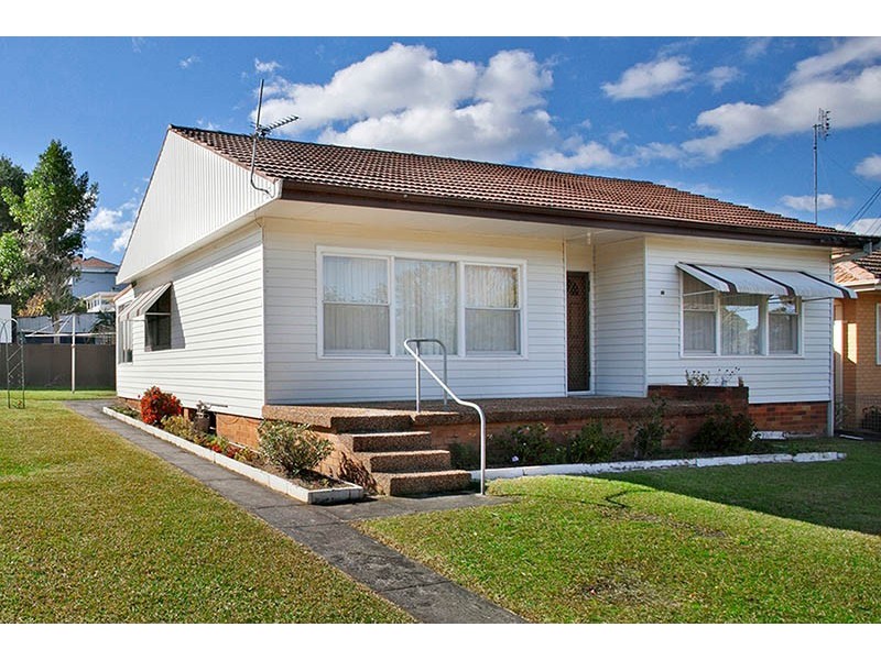 53 Euroka St, West Wollongong NSW 2500