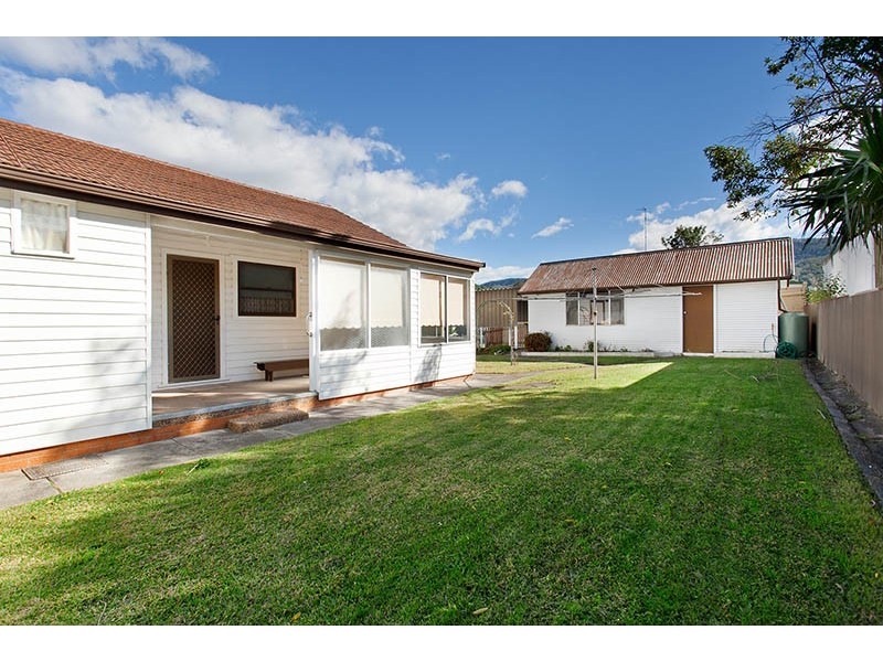 53 Euroka St, West Wollongong NSW 2500
