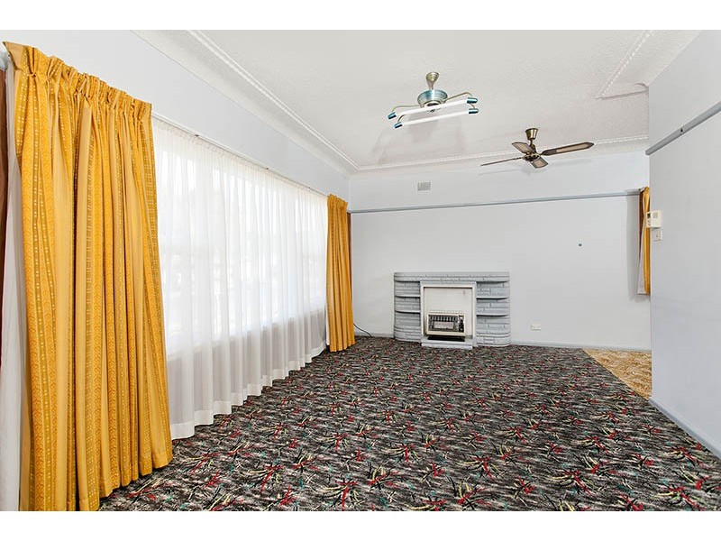 53 Euroka St, West Wollongong NSW 2500