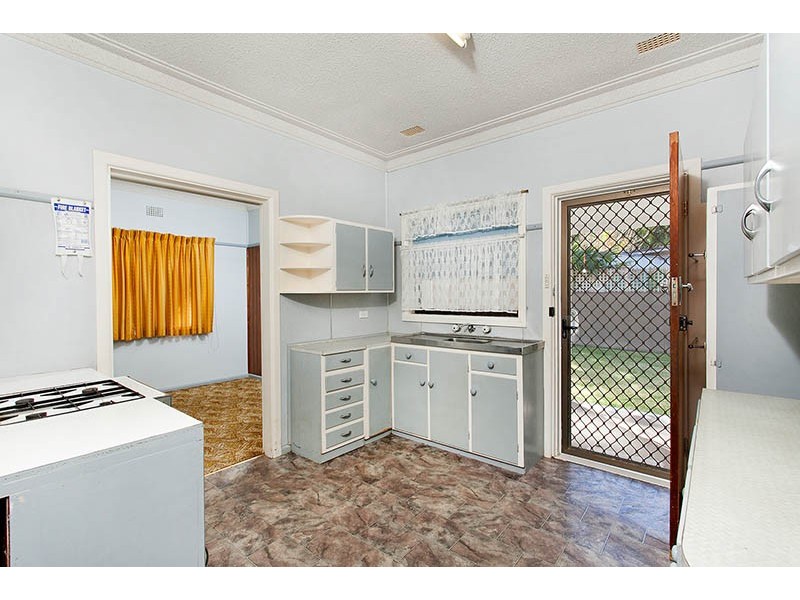 53 Euroka St, West Wollongong NSW 2500