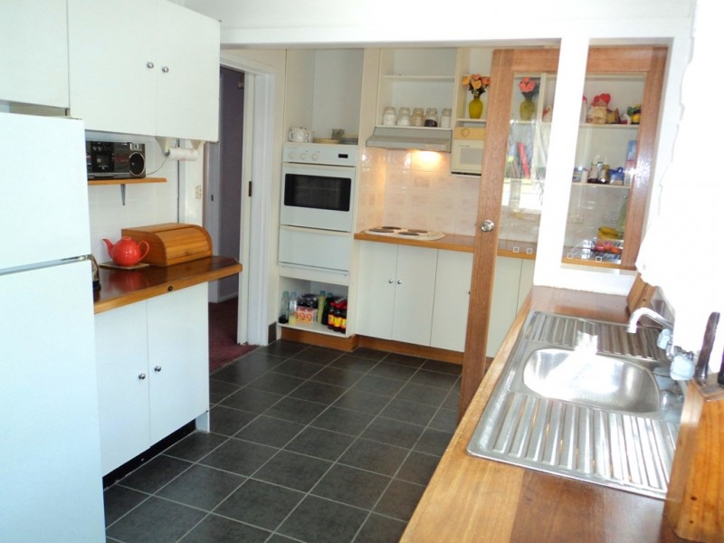 12 Hooka Creek Rd, Berkeley NSW 2506