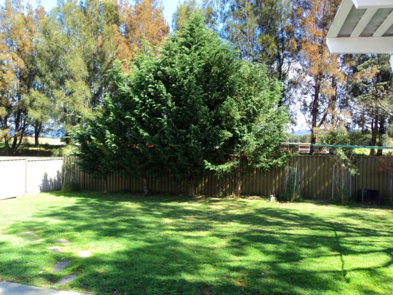 12 Hooka Creek Rd, Berkeley NSW 2506