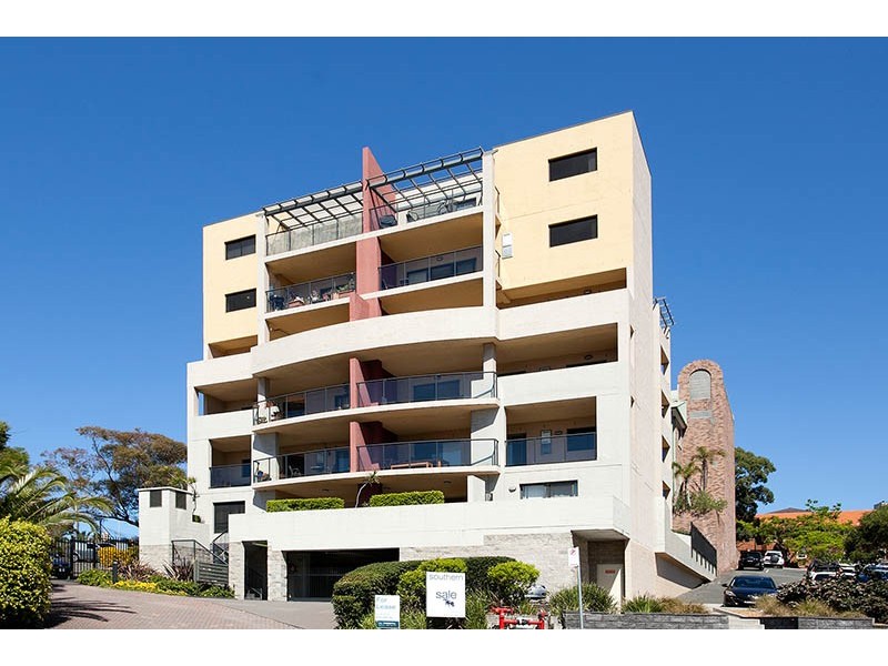 18/1 Governors Lane, Wollongong NSW 2500