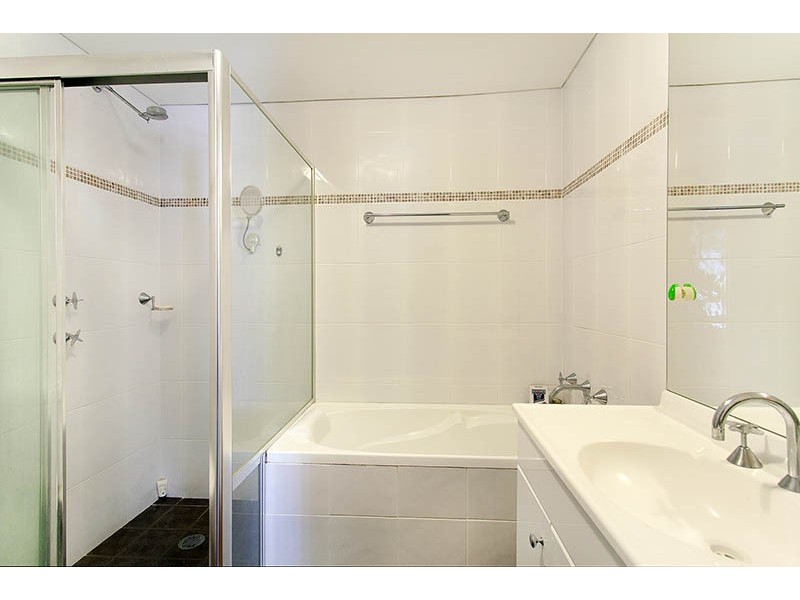 18/1 Governors Lane, Wollongong NSW 2500