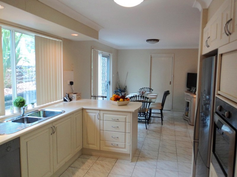 25 Paltarra Place, Cordeaux Heights NSW 2526