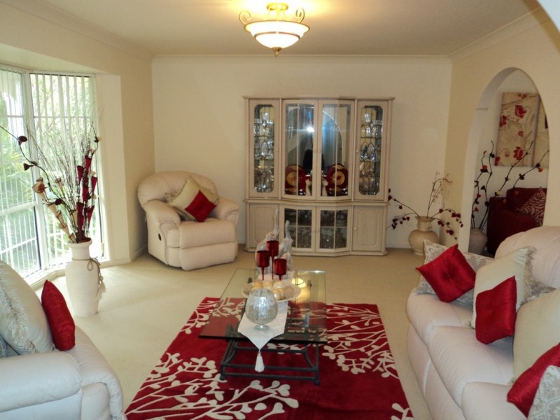 25 Paltarra Place, Cordeaux Heights NSW 2526