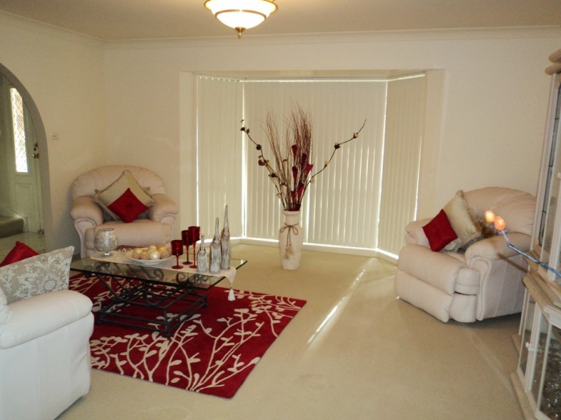 25 Paltarra Place, Cordeaux Heights NSW 2526