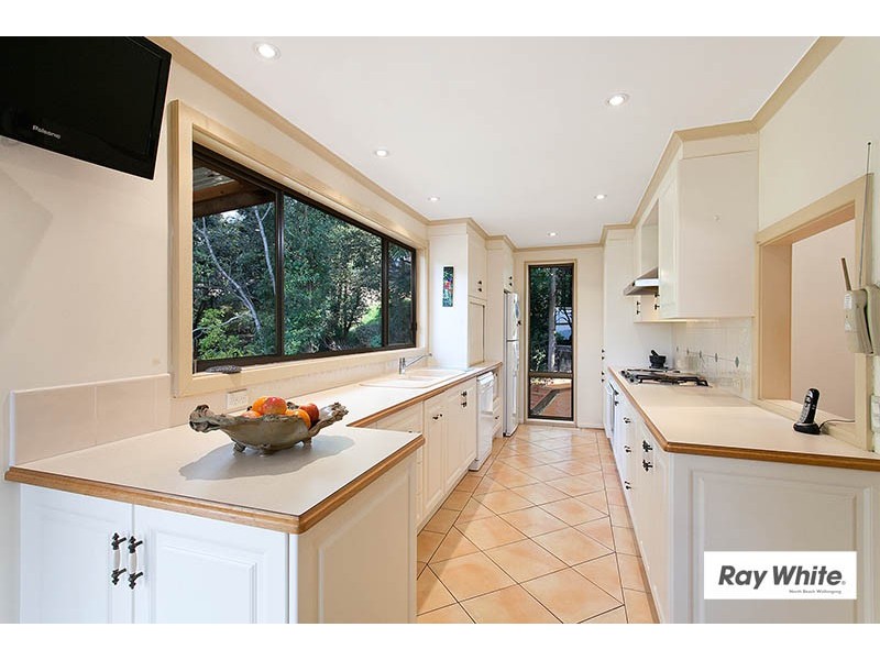 43 Wellington Dr, Balgownie NSW 2519