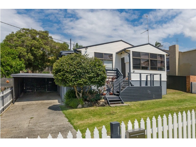 27 Thornbury Ave, Unanderra NSW 2526