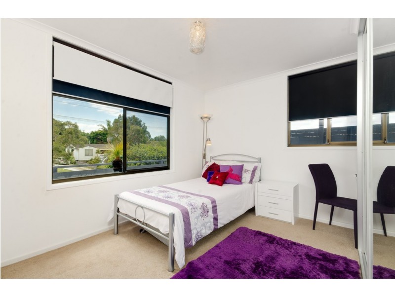 27 Thornbury Ave, Unanderra NSW 2526