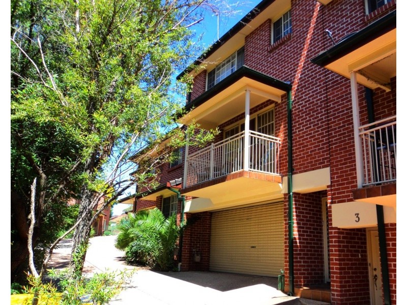 4/7 Wiseman Ave, Wollongong NSW 2500
