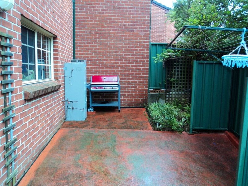 4/7 Wiseman Ave, Wollongong NSW 2500