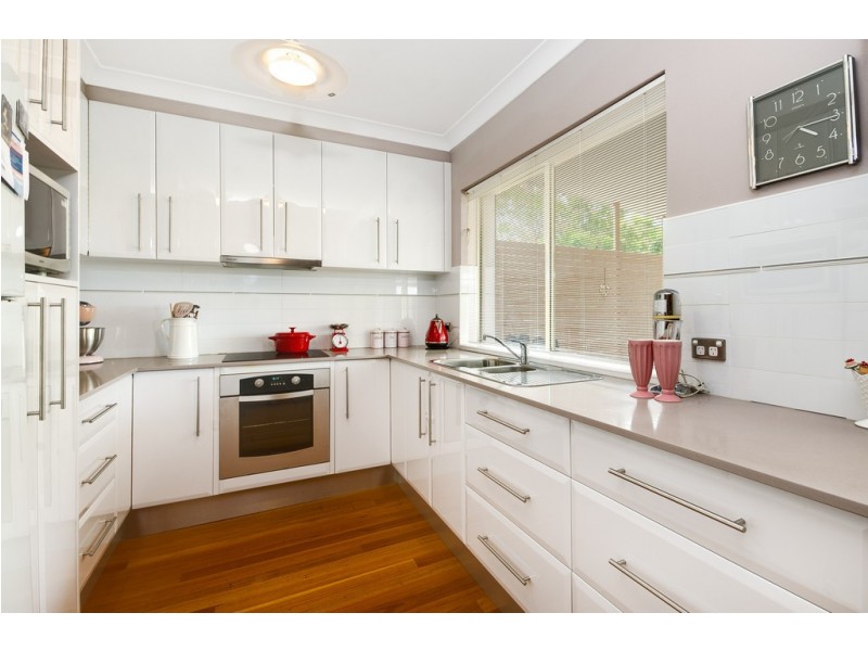57 Hopewood Cres, Fairy Meadow NSW 2519