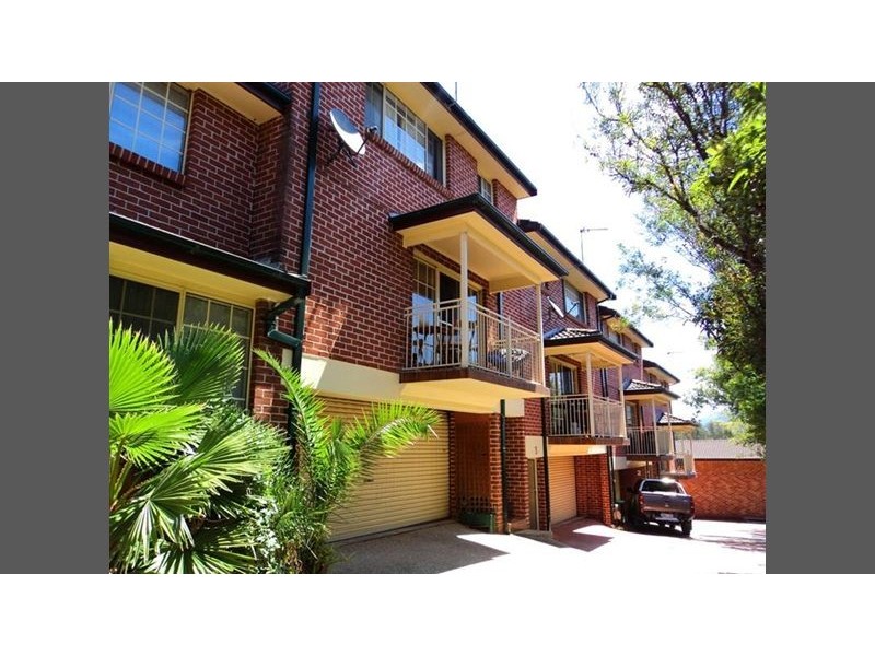 4/7 Wiseman Avenue, Wollongong NSW 2500