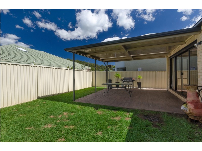 122 Daintree Drive, Albion Park NSW 2527