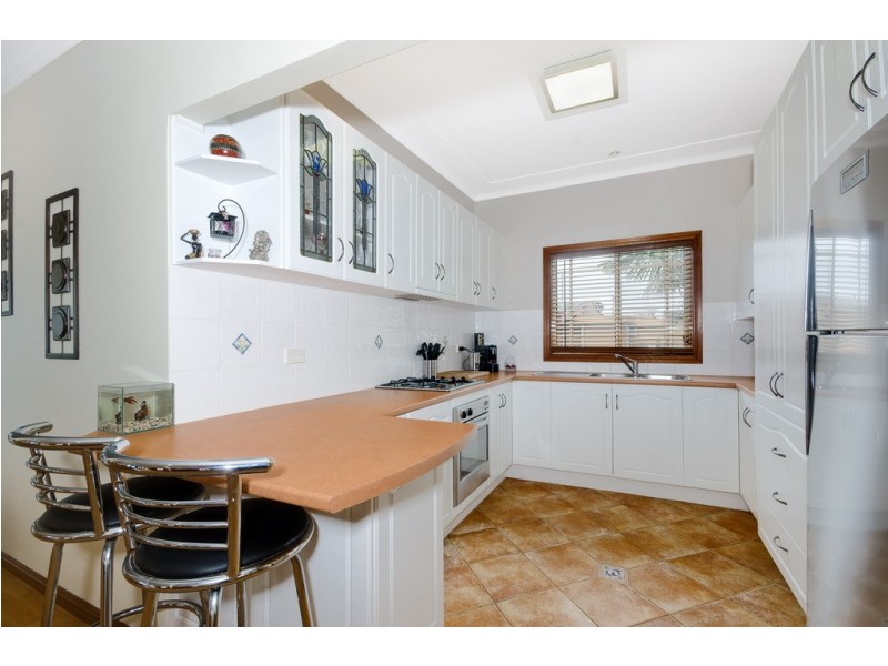 8 Chalmers St, Balgownie NSW 2519