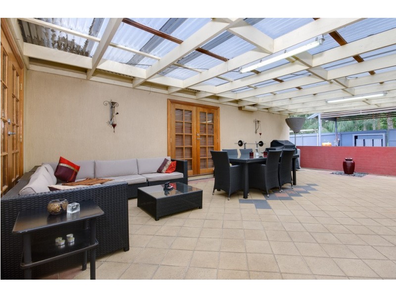 8 Chalmers St, Balgownie NSW 2519