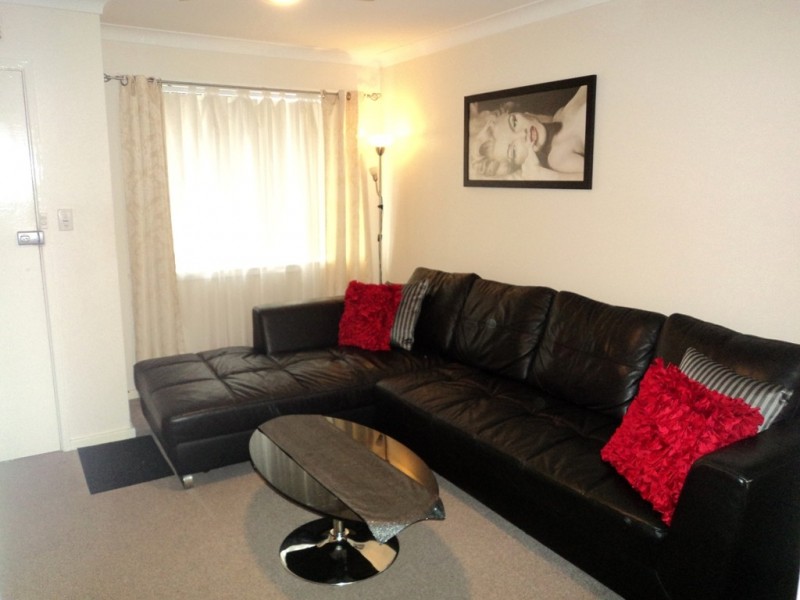 3/58 Robertson St, Coniston NSW 2500