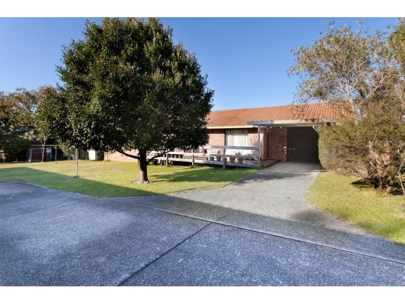 27 Russell Street, Balgownie NSW 2519