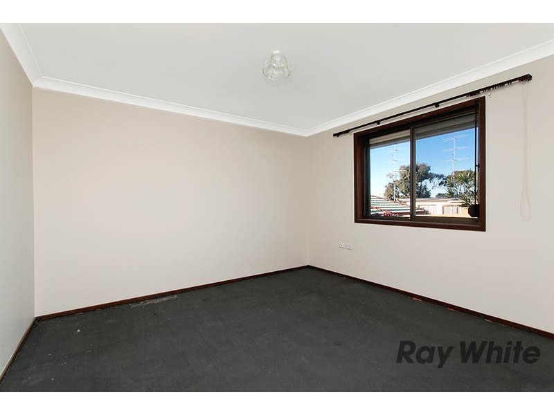 27 Russell Street, Balgownie NSW 2519