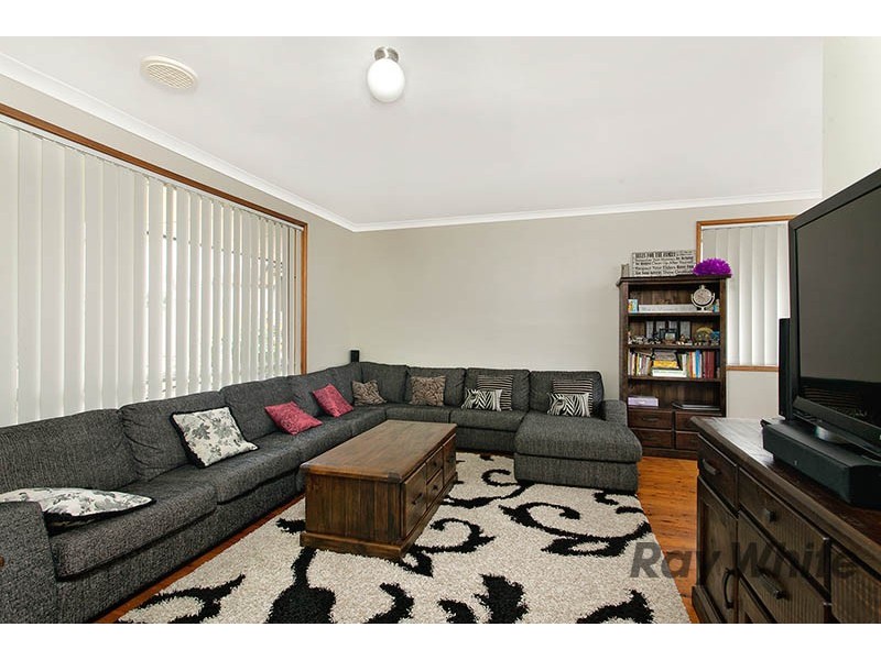 47 Ranchby Ave, Lake Heights NSW 2502