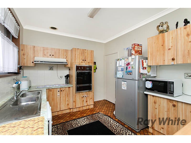 47 Ranchby Ave, Lake Heights NSW 2502