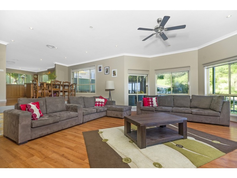 32 Whimbrel Ave, Berkeley NSW 2506