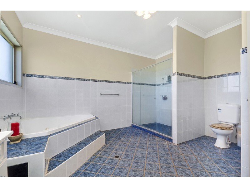 32 Whimbrel Ave, Berkeley NSW 2506