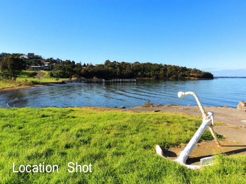 32 Whimbrel Ave, Berkeley NSW 2506